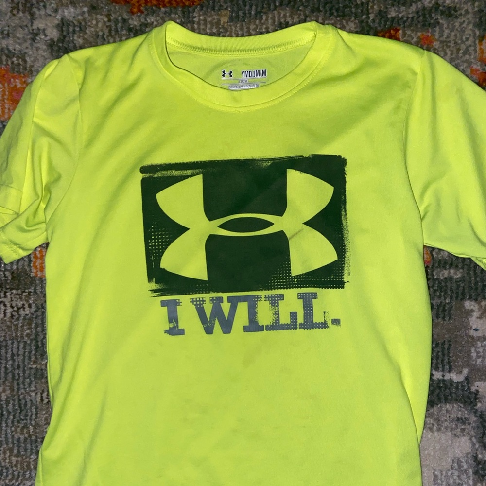 Under Armour short sleeve shirt